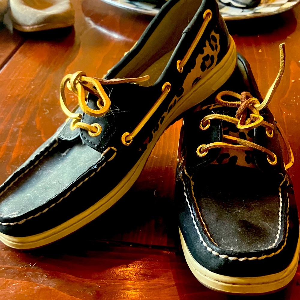 Sperry Stylish Black and Tan Boat Shoes